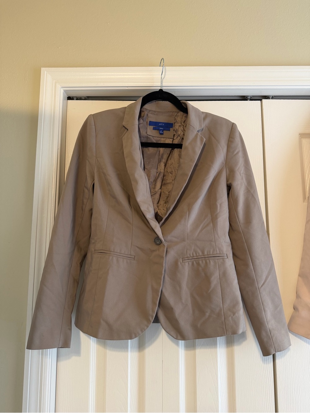Classic Women's Taupe Blazer - Single-Button Tailored Jacket